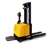 Apilador electrico CHL venta y renta en Monterrey