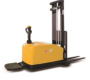 Apilador electrico CHL venta y renta en Monterrey